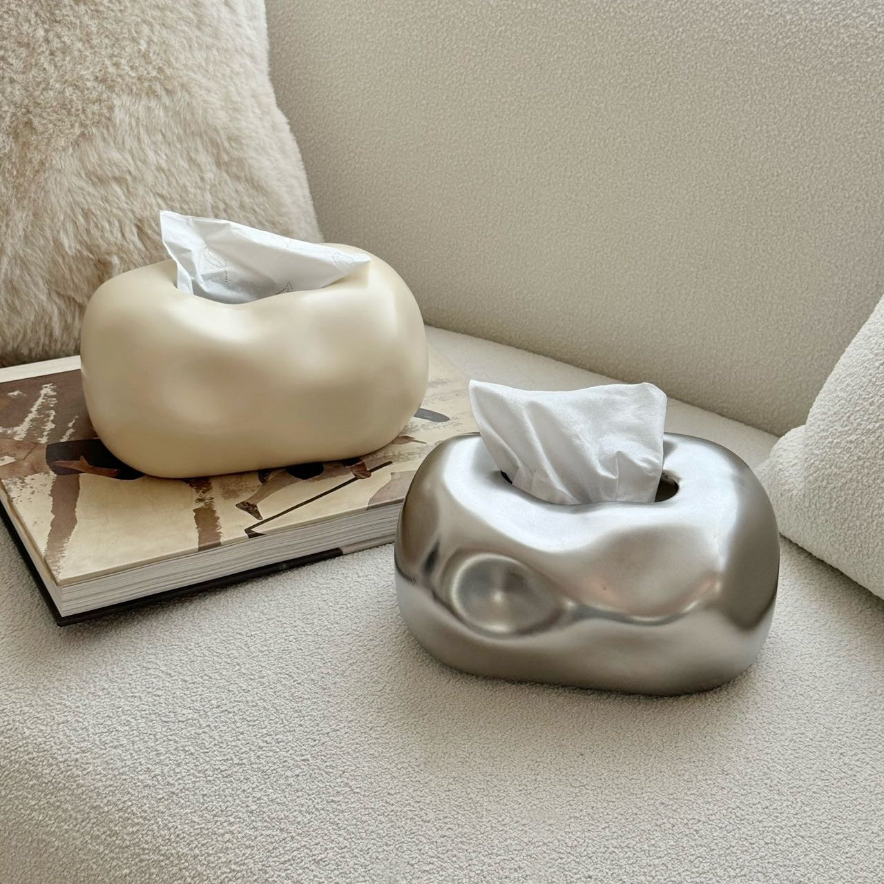 Chic Cloud-Shaped Ceramic Tissue Holder