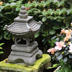 Stone Finish Resin Garden Light in Pagoda Design with Solar Power