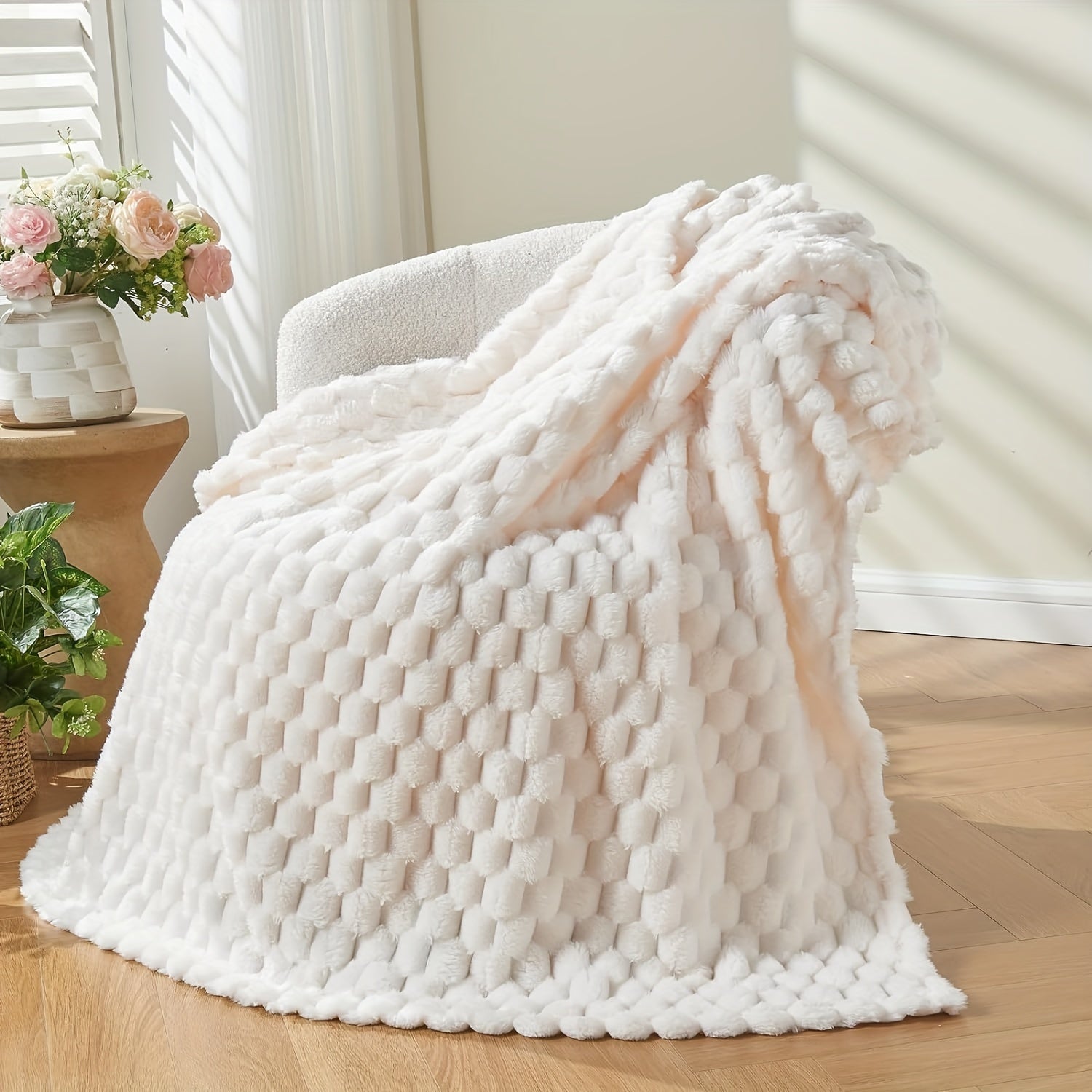Soft Bubble Fleece Throw Blanket