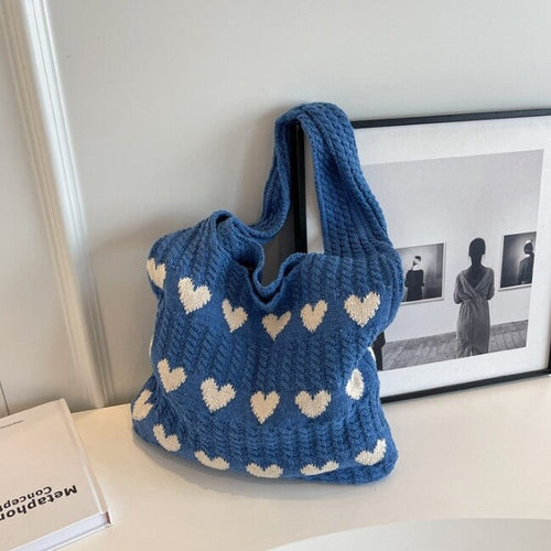 Charming Knit Carryall for Everyday Adventures