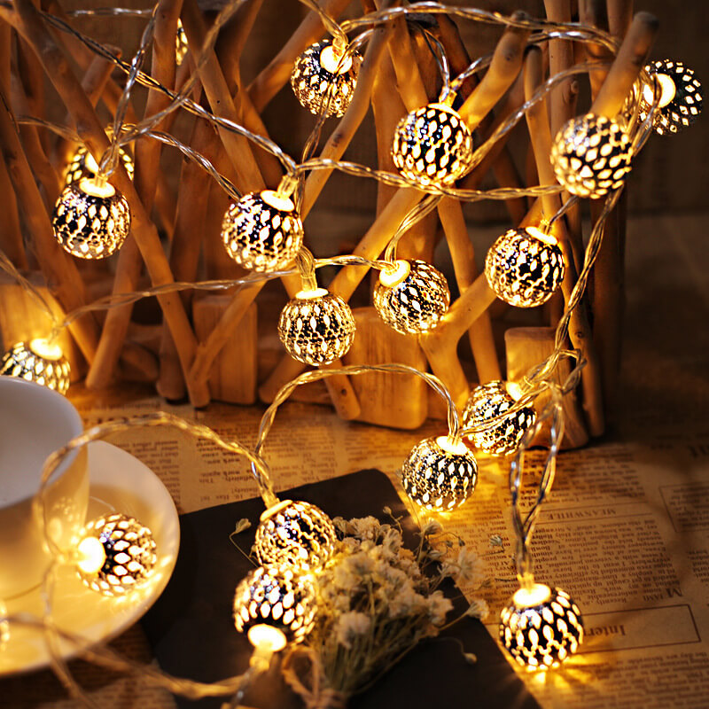 String Lights for Garden with Decorative Ball Lanterns Powered by Solar