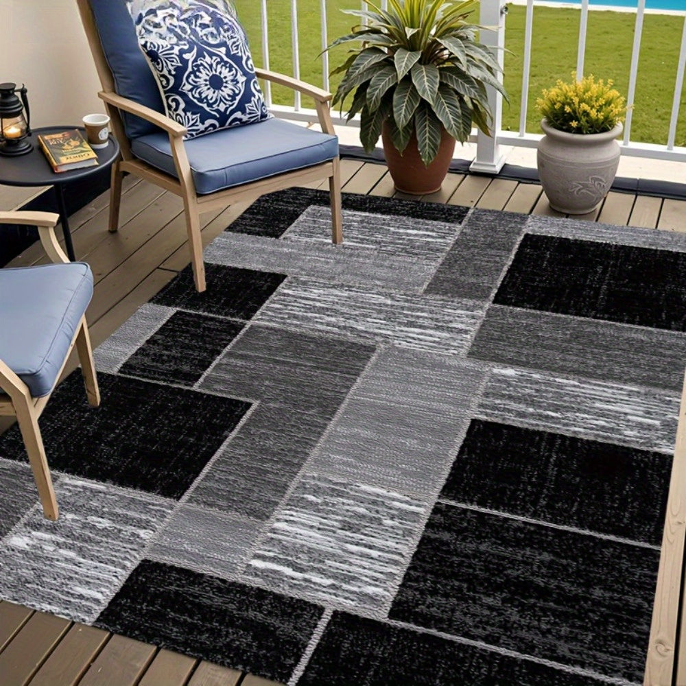 Modern Outdoor Mat in Black and Grey - Coastal Grid Design