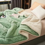 Cozy Throw Blanket – Reversible Design for Warmth