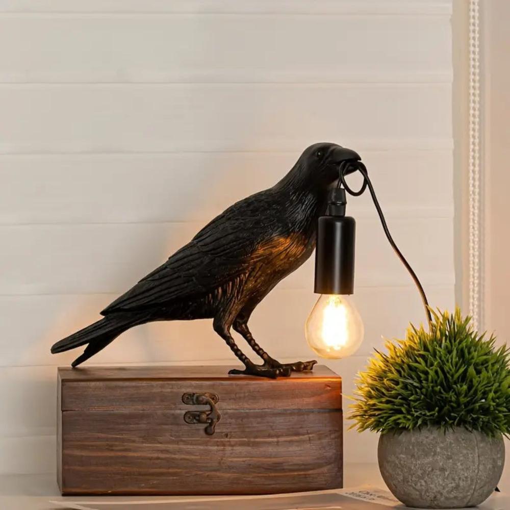 Gothic Crow Decorative Table Lamp with Unique Design