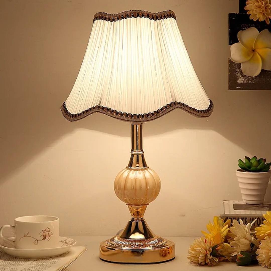 Elegant Floral Design Scandinavian Table Lamp in Vintage Style