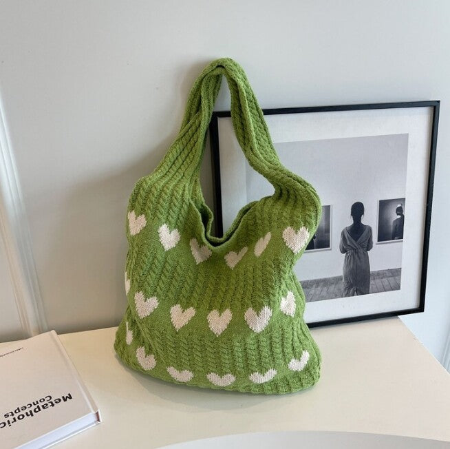 Charming Knit Carryall for Everyday Adventures