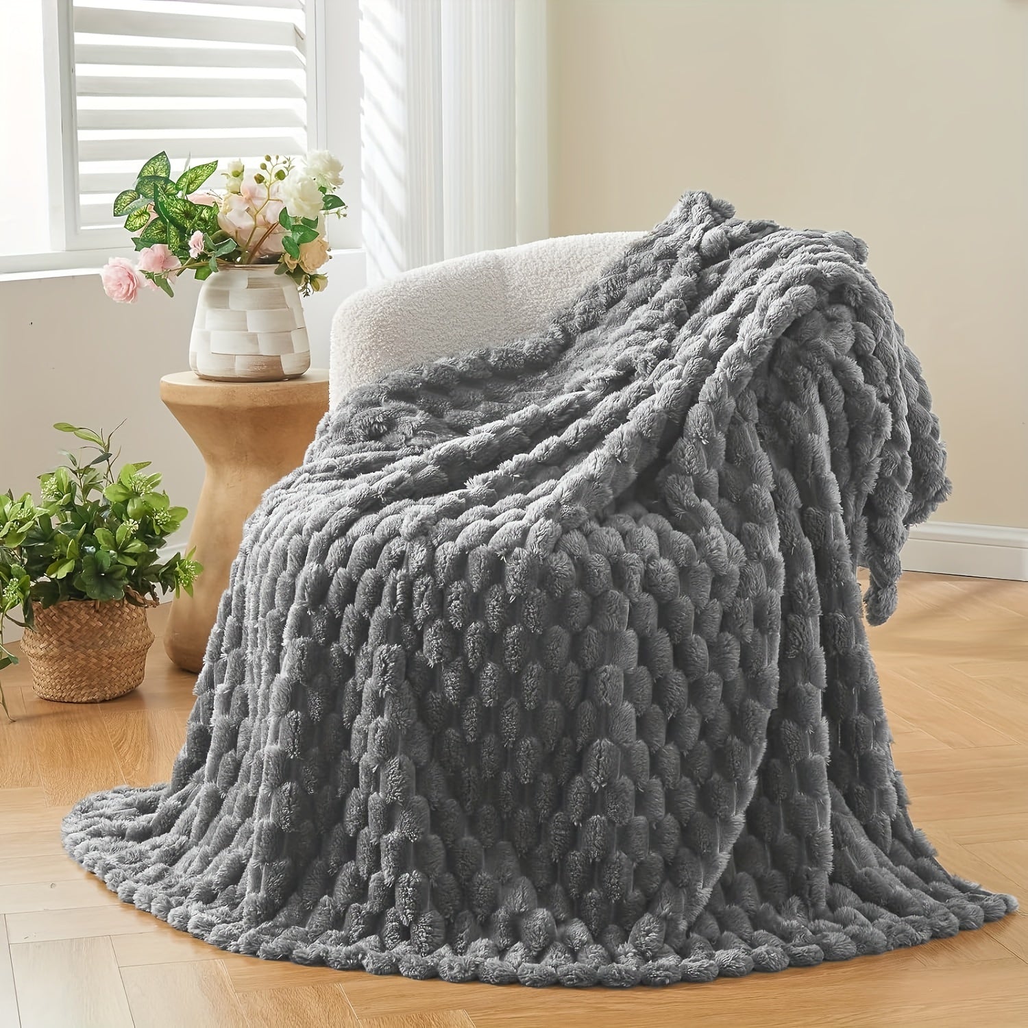 Soft Bubble Fleece Throw Blanket