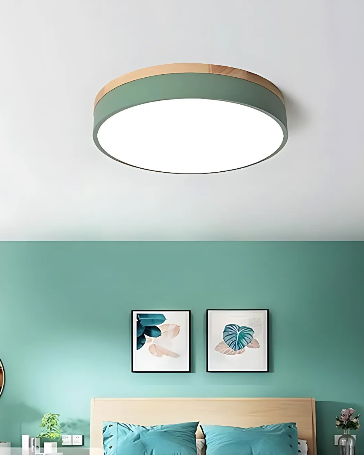 Even-Light Wood-Detail Ceiling Light (Multiple Sizes)