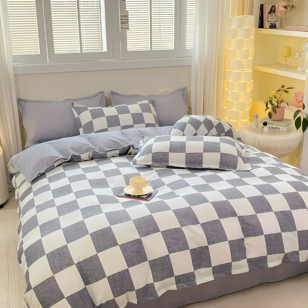 3-Piece Checkered Bedding Set in Stylish Design