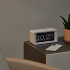 Vintage Style Flip Clock with Automatic Time Display