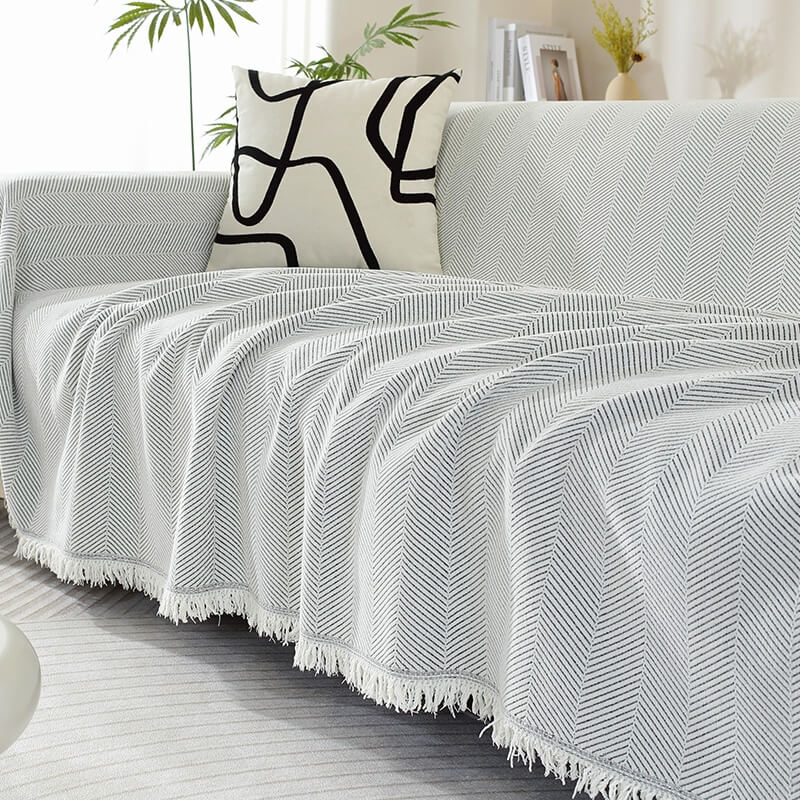 Cozy Textured Knit Blanket with Playful Tassels