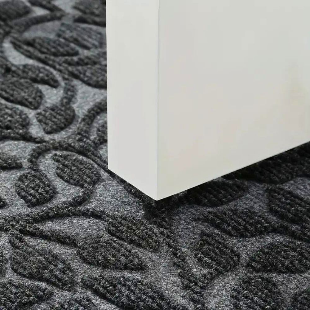 Non-Slip Doormat with Raised Pattern for Enhanced Traction