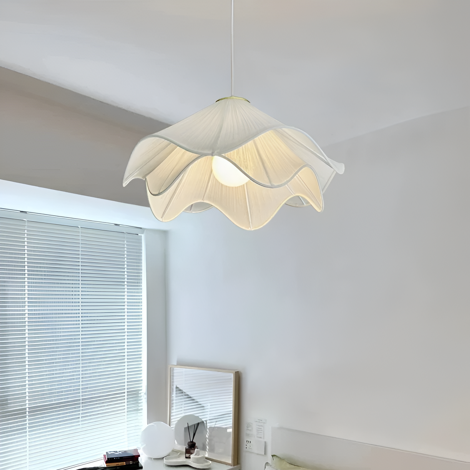 Height-Adjustable Fabric Shade 3000K LED Pendant Lamp