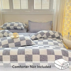 3-Piece Checkered Bedding Set in Stylish Design