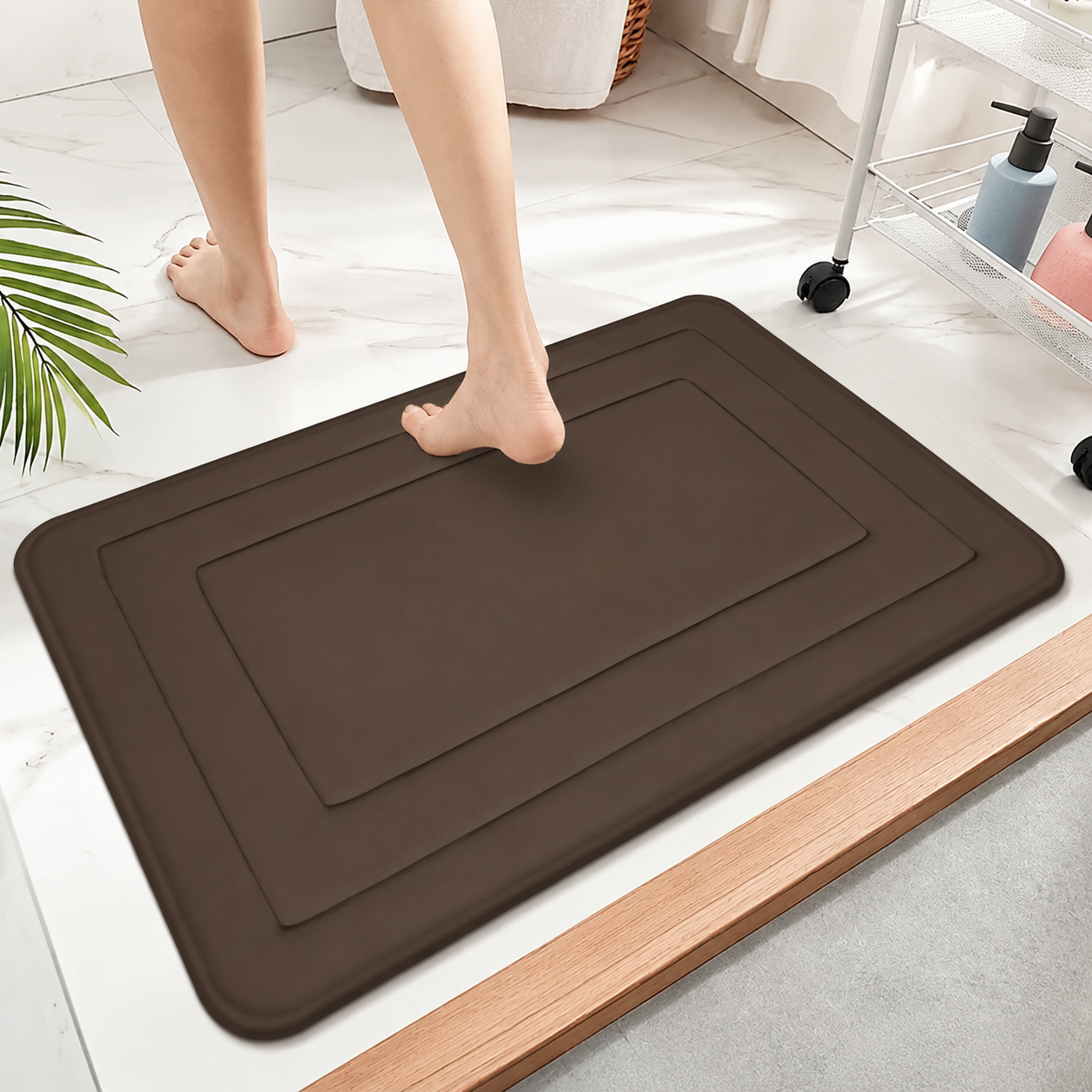 Absorbent Coral Fleece & Non-Slip Bath Mat (Elongated)