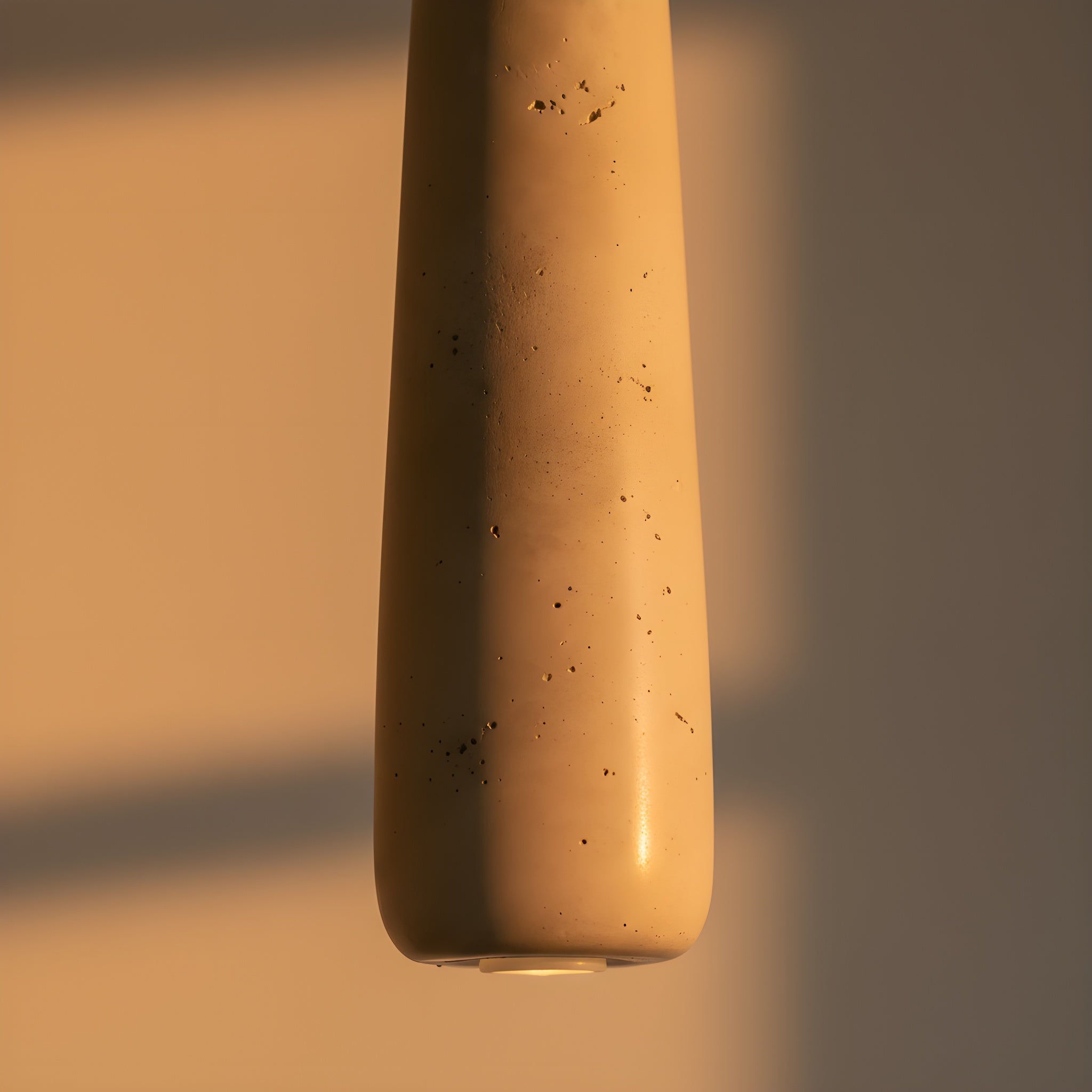 Simple Design Pencil-Shaped Pendant Lighting Fixture