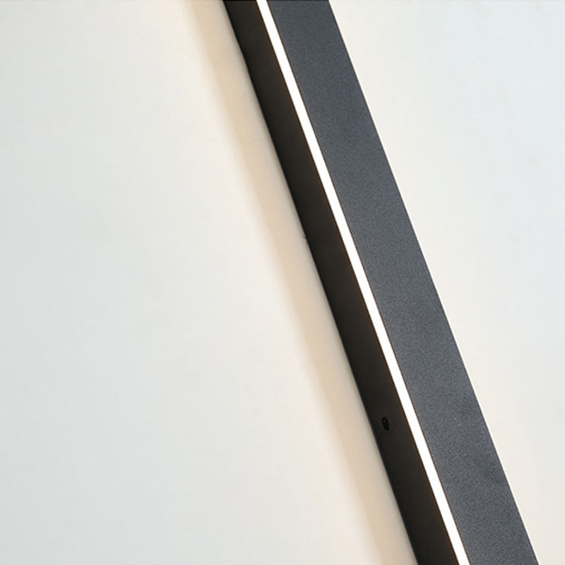 Vertical Wall Light with LED for Architectural Design