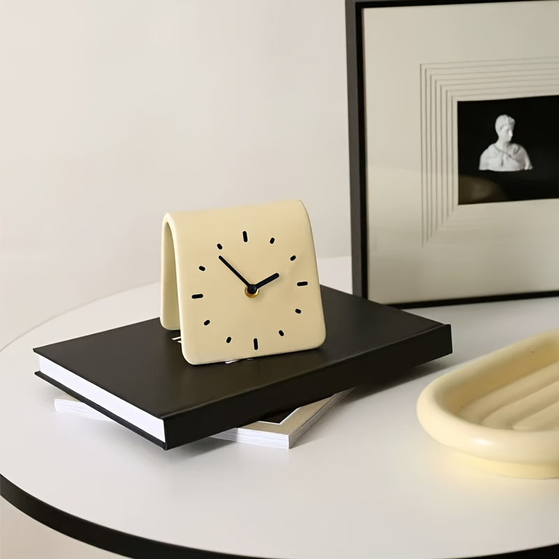 Tranquil Timekeeper: Modern Ceramic Desk Clock for Any Space