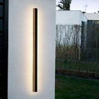 Vertical Wall Light with LED for Architectural Design