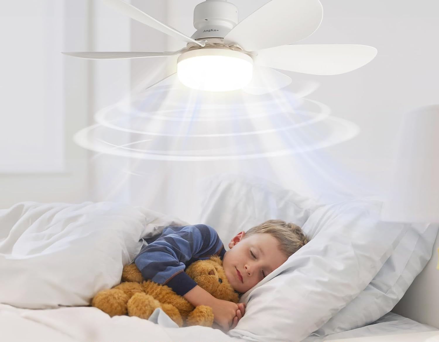 Remote-Controlled Ceiling Fan with Integrated LED Lighting