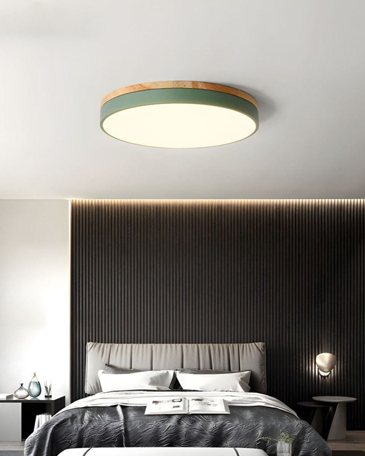 Even-Light Wood-Detail Ceiling Light (Multiple Sizes)