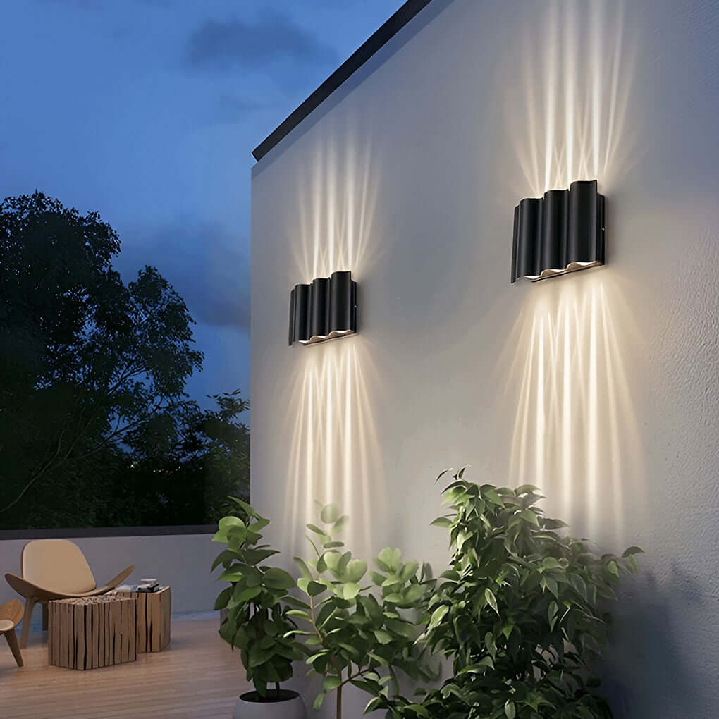 Integrated LED Aluminum Up-Down Outdoor Wall Light (IP54)