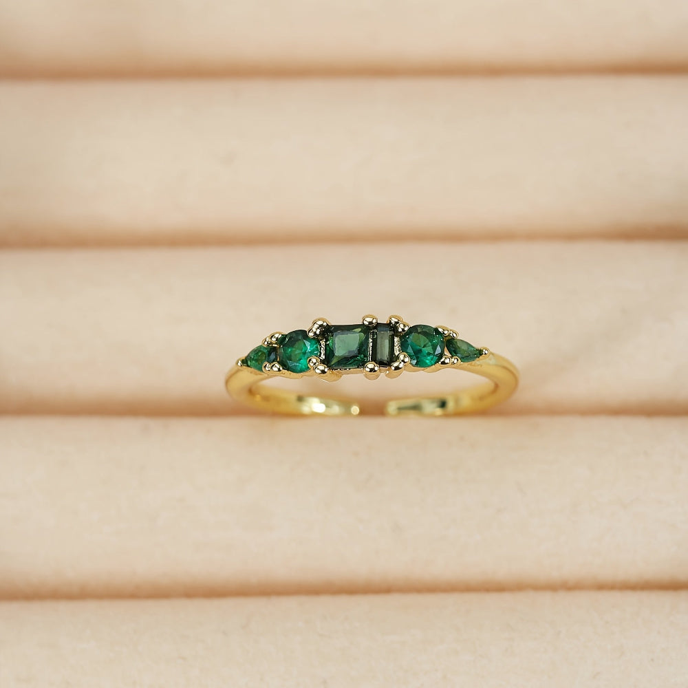 Stackable Gold Rings Set with Rhinestones for Mother's Day