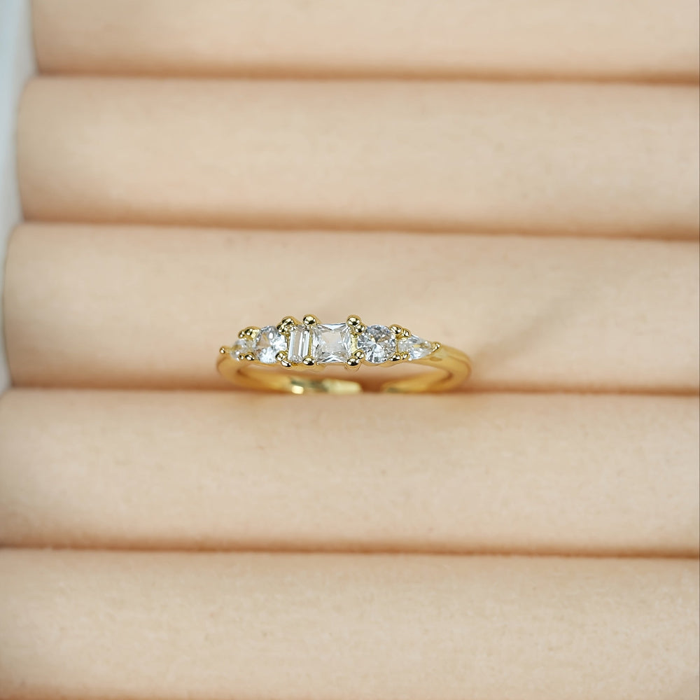 Stackable Gold Rings Set with Rhinestones for Mother's Day