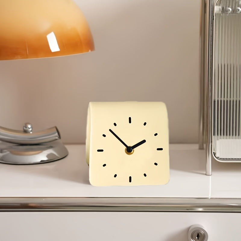 Tranquil Timekeeper: Modern Ceramic Desk Clock for Any Space