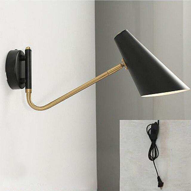 Versatile Metal Wall Light with Adjustable Shade