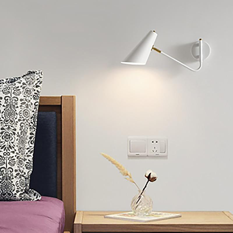 Versatile Metal Wall Light with Adjustable Shade
