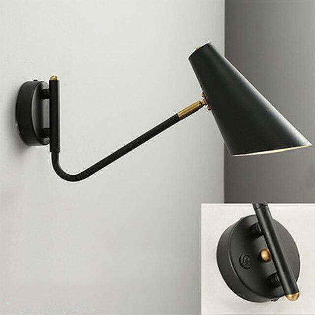 Versatile Metal Wall Light with Adjustable Shade