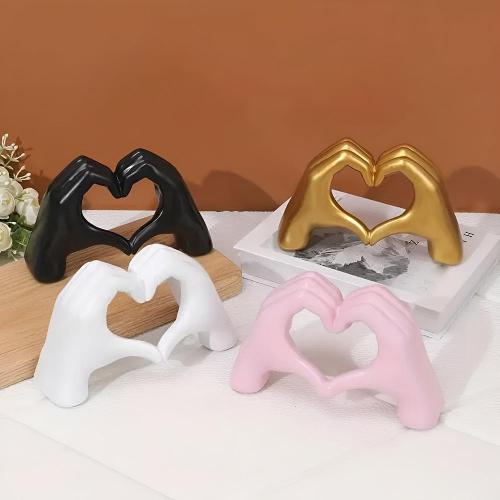 Heart-Shaped Love Hands Sculpture – High-Quality Decorative Art