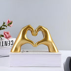 Heart-Shaped Love Hands Sculpture – High-Quality Decorative Art