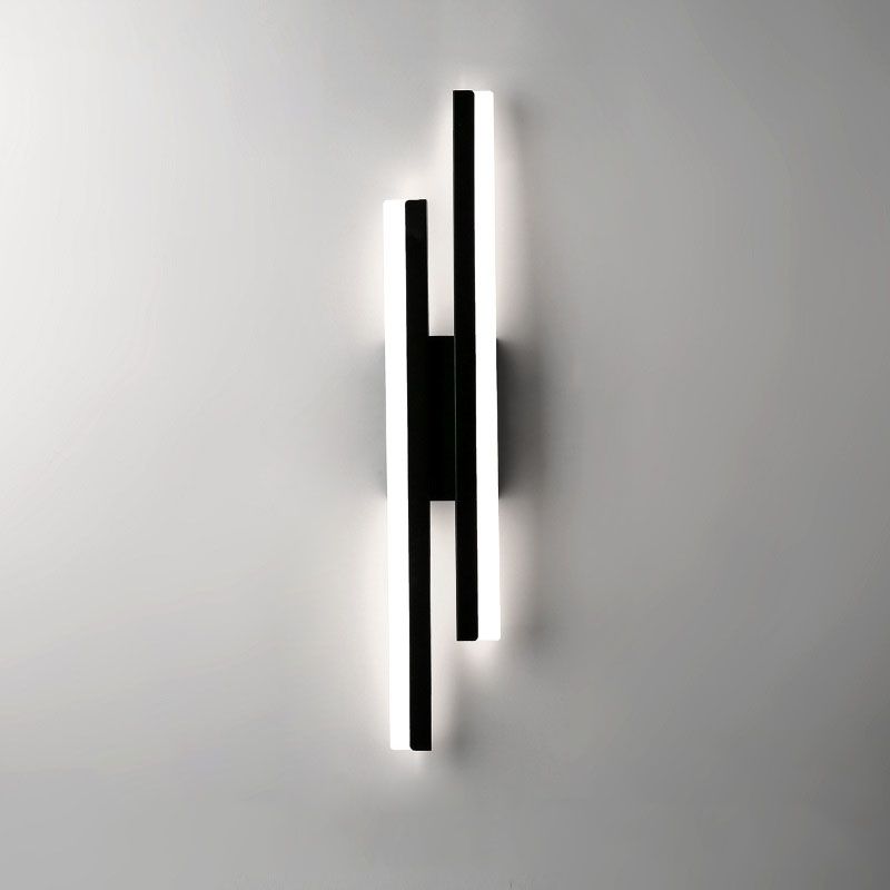 Modern Black and Gold Wall Sconce – Elegant Lighting Fixture