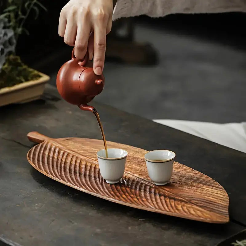Natural Elegance Serving Tray in Leaf Design