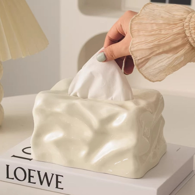 Elegant Ceramic Tissue Holder with Artistic Flair