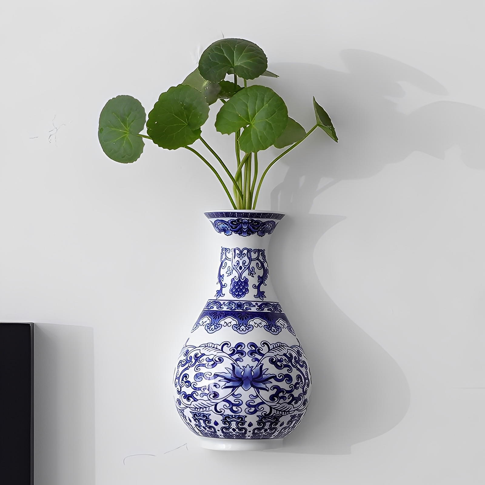 Elegant Wall-Mounted Ceramic Flora Display