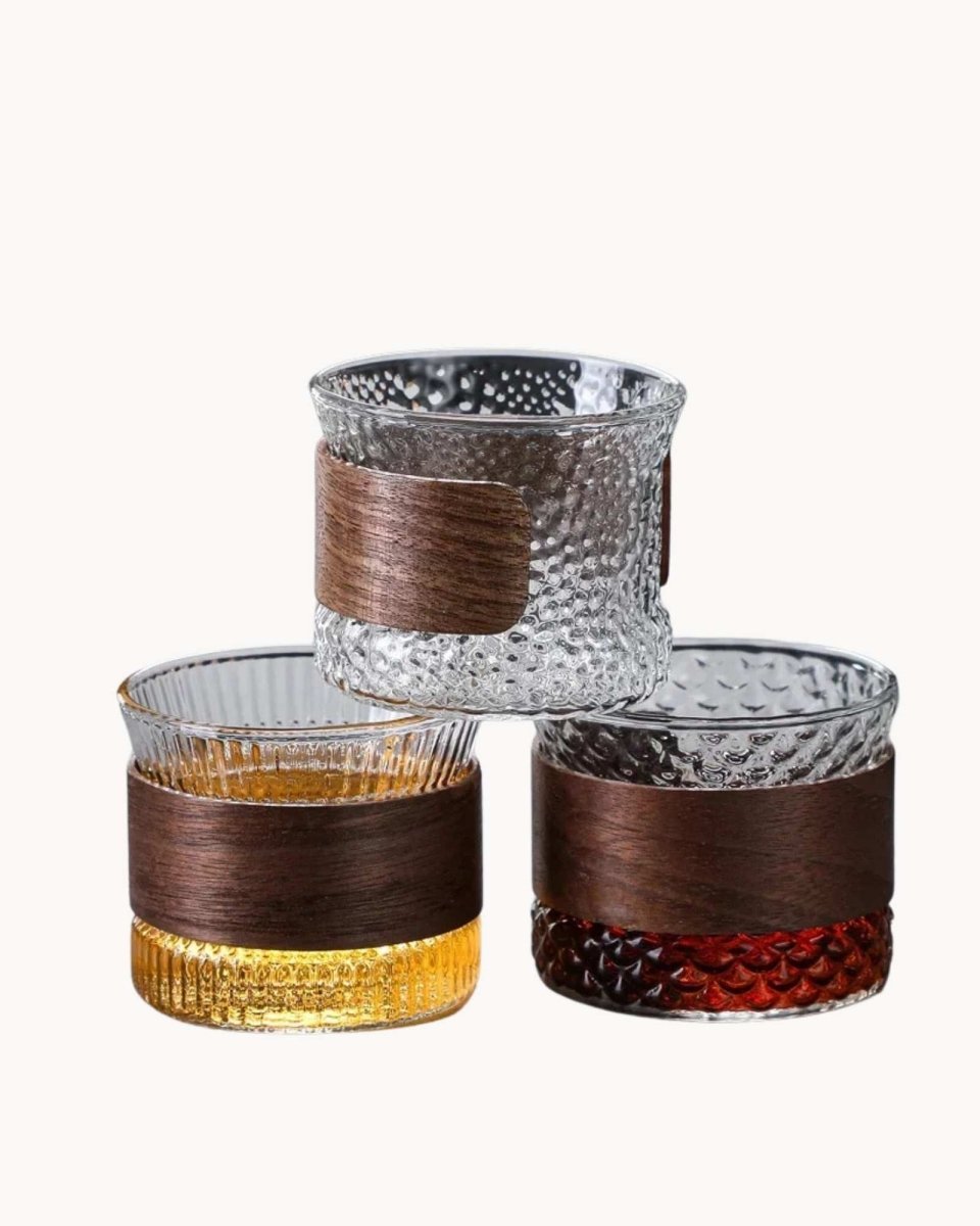 Elegant Glass Beverage Tumbler with Natural Wood Detail