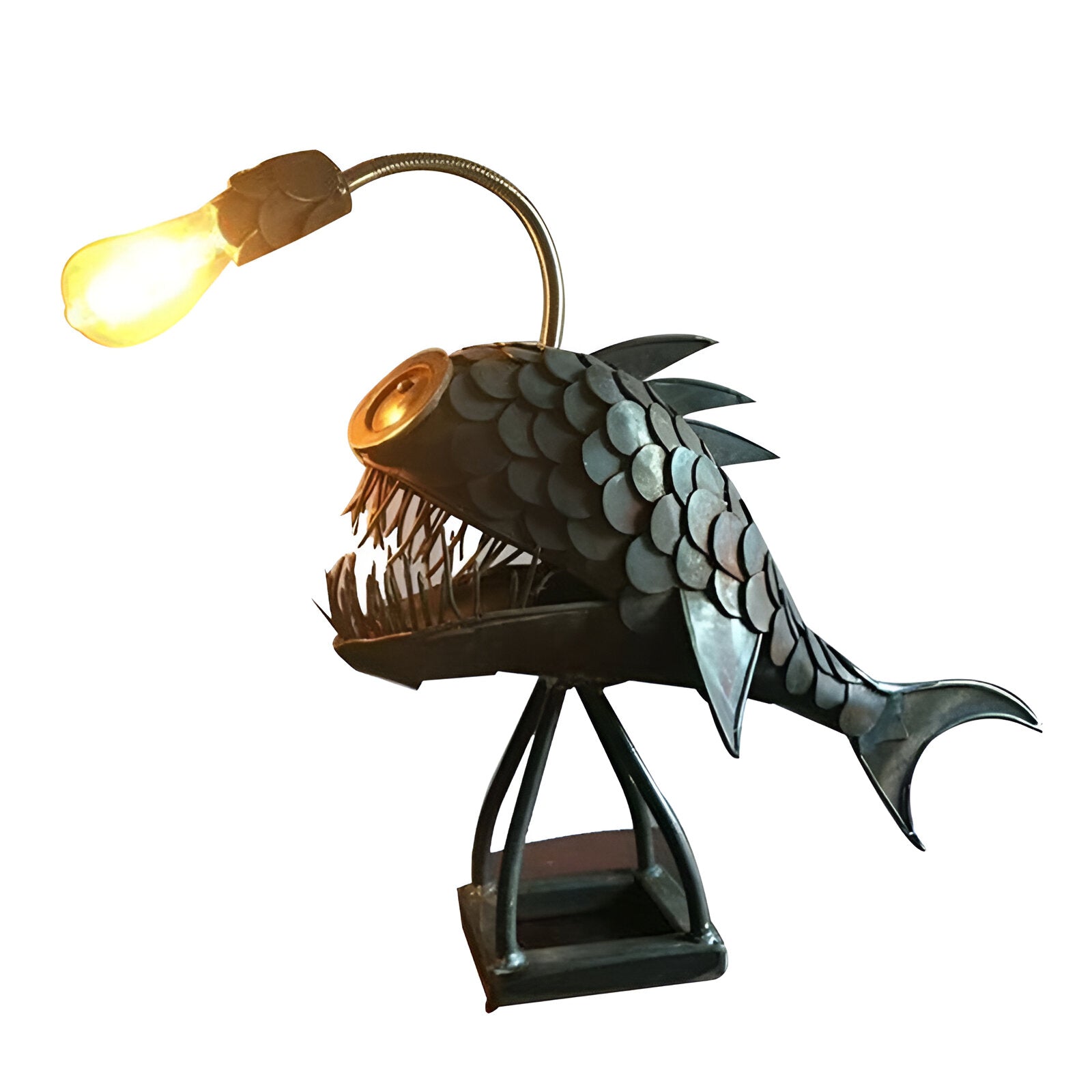 Artful Metal Fish Lamp for Unique Home Illumination