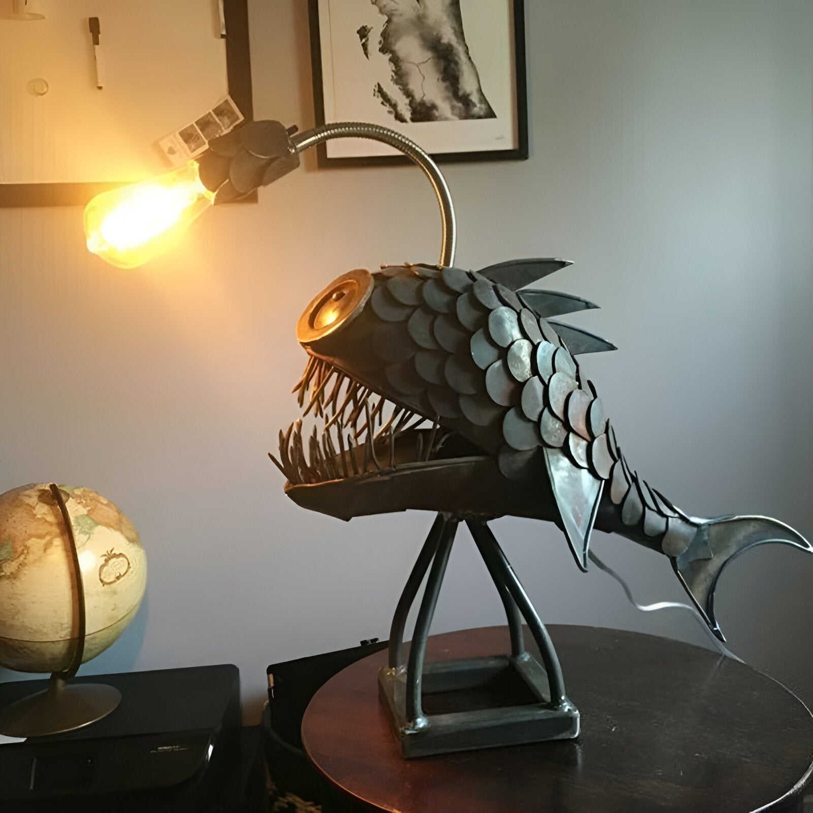 Artful Metal Fish Lamp for Unique Home Illumination