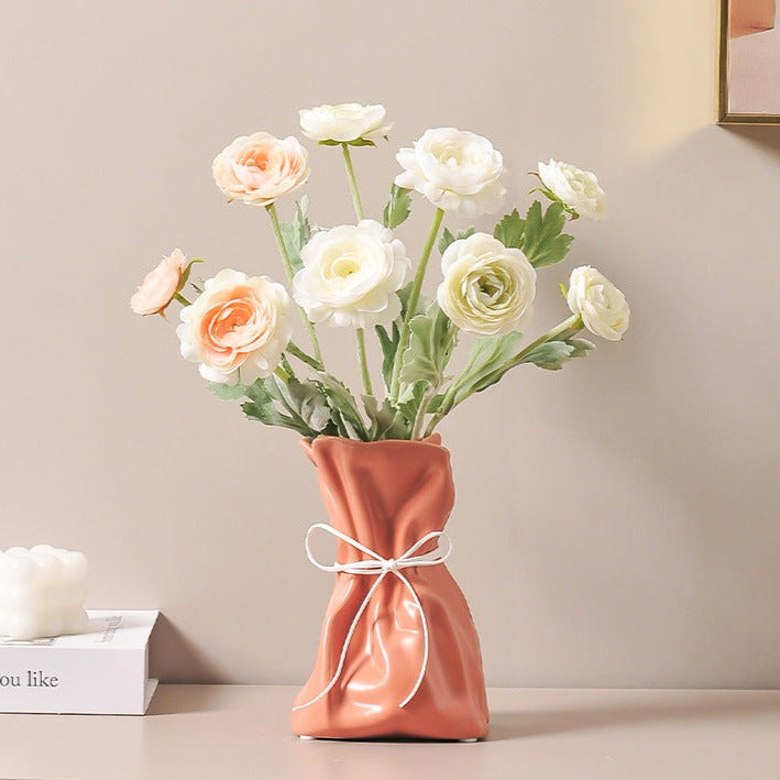 Chic Resin Blooming Vase for Stunning Decor
