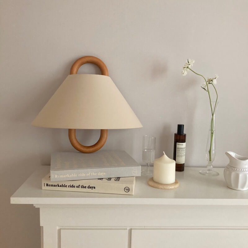 Modern Solid Wood Wall Lamp – Beechwood Design for Stylish Interiors