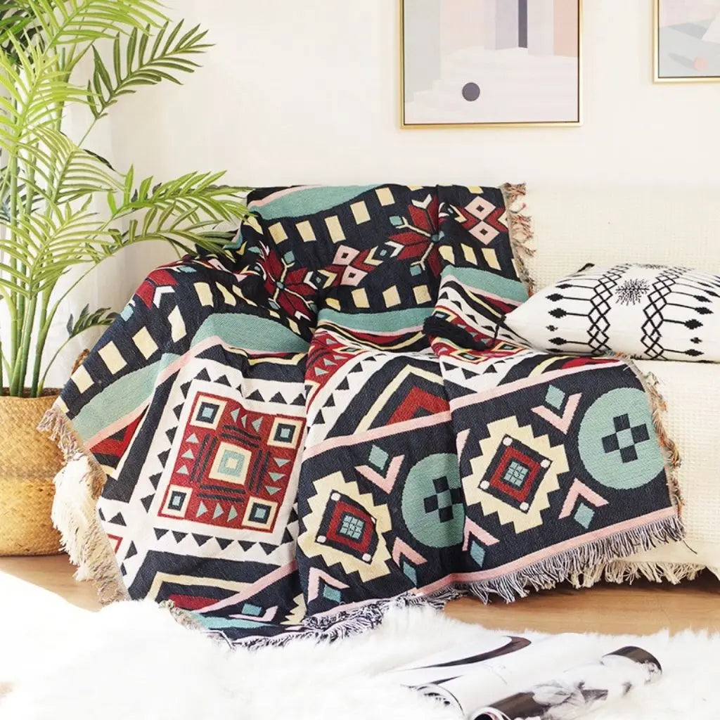 Vivid Geometric Cotton Throw for Stylish Living