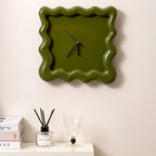 Artisano Modern Wall Clock with Glossy Wave Design