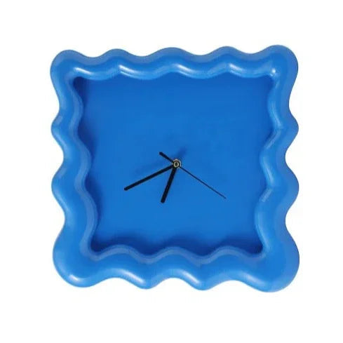 Artisano Modern Wall Clock with Glossy Wave Design