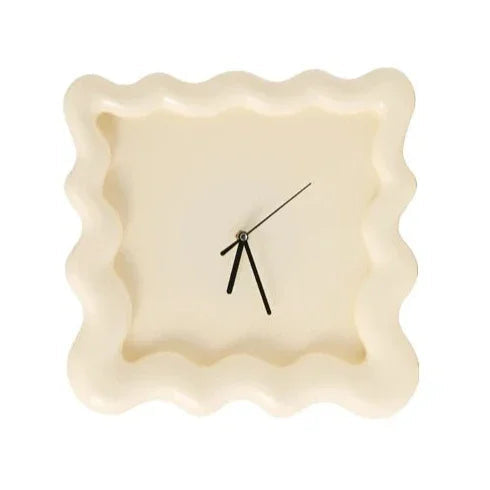 Artisano Modern Wall Clock with Glossy Wave Design
