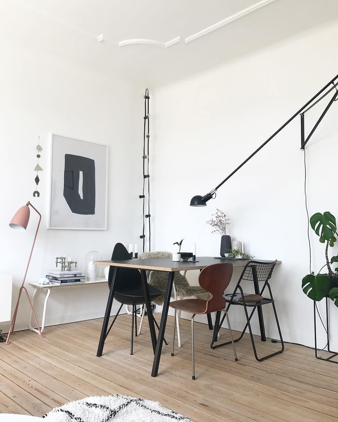 Adjustable Industrial Wall Sconce Light for Indoor Elegance