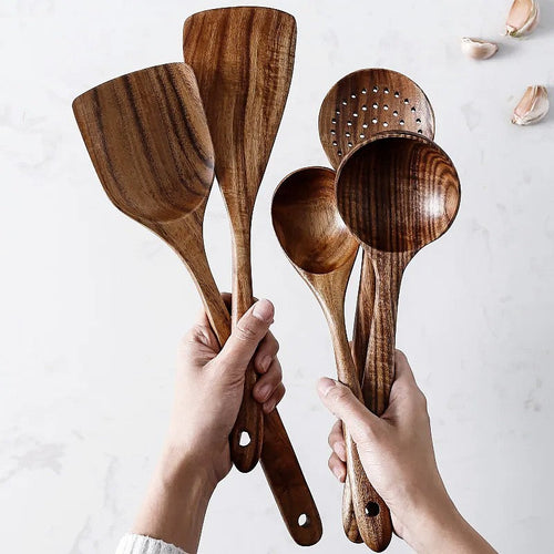 7-Piece Kitchen Utensil Set in Elegant Teak for Versatile Cooking