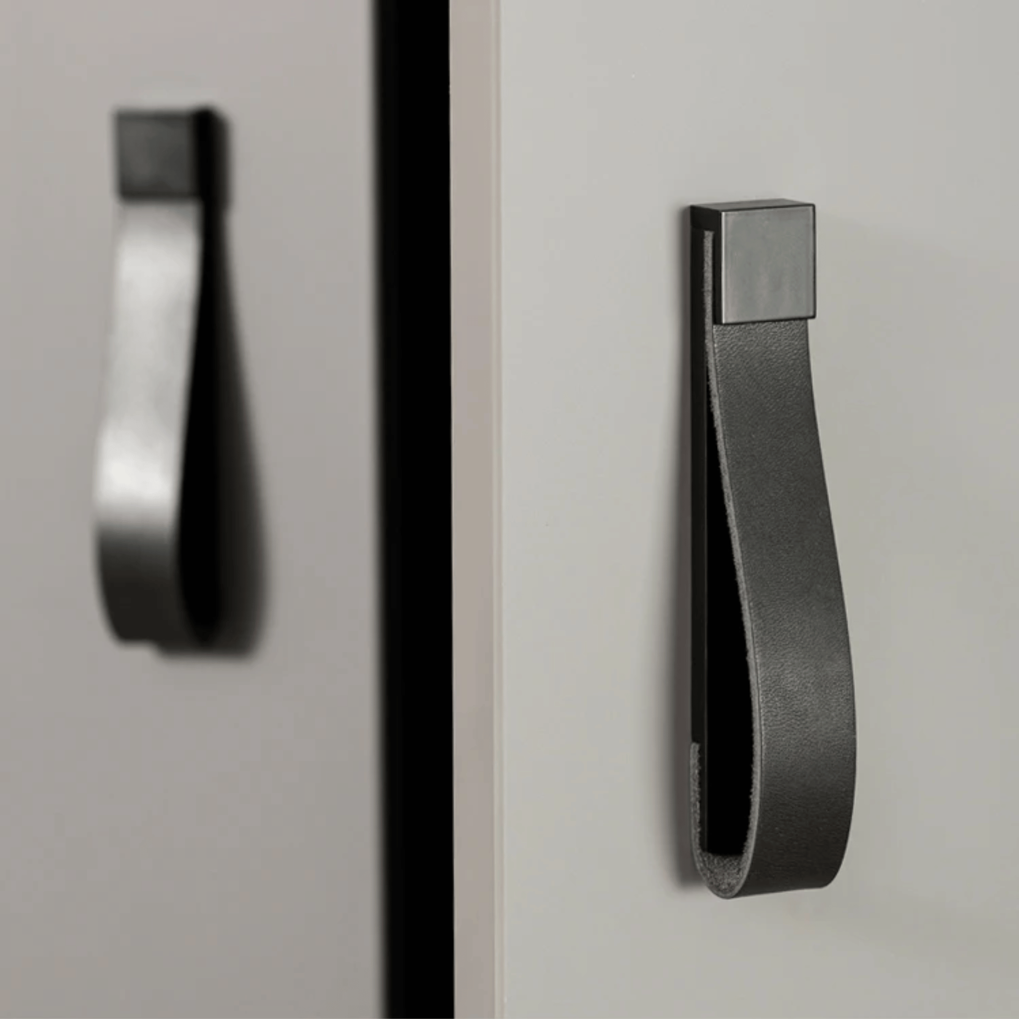 Sophisticated Leather and Metal Cabinet Pull